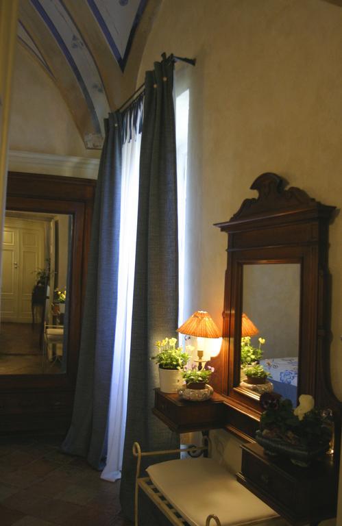 Bed and Breakfast Casa Nobile Tovo San Giacomo Habitación foto